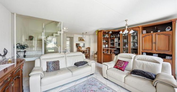 Maison contiguë 5.5 pièces