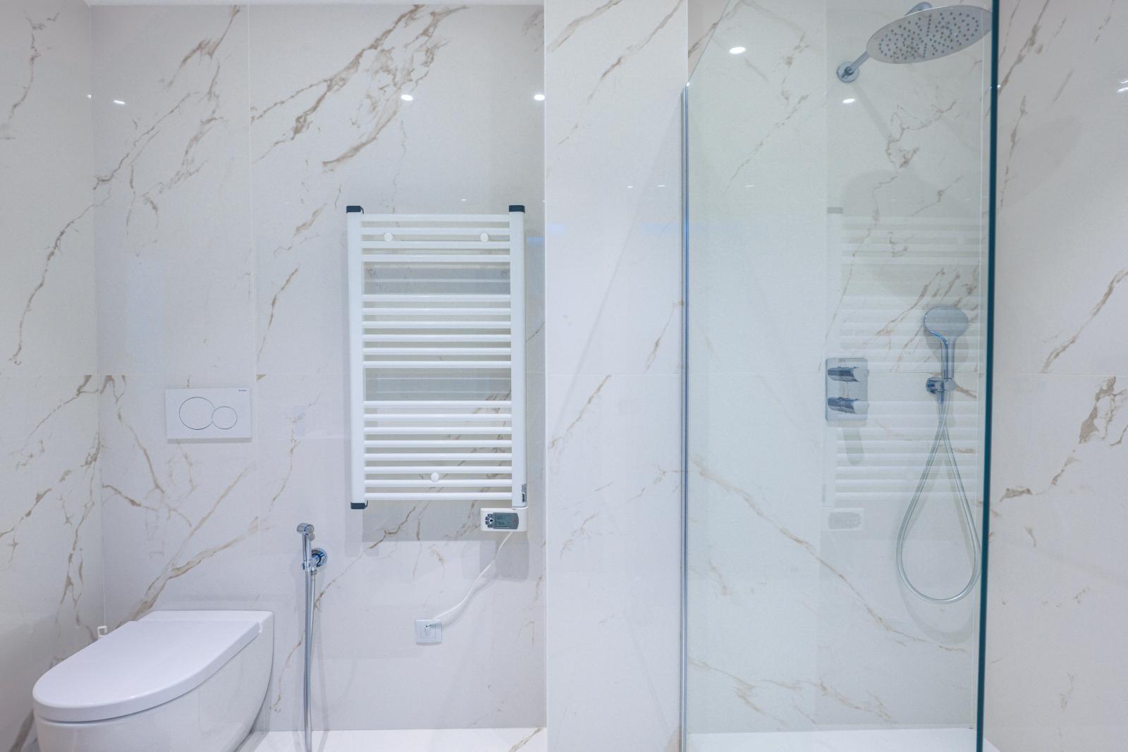 4 PIECES RENOVE VUE MER