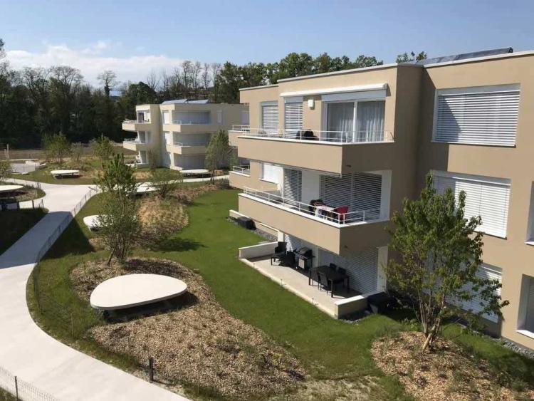 Neue Wohnung in ruhiger Nachbarschaft im 1. Stock von 3.5