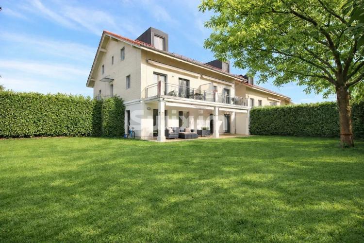Apartment for sale in Collex-Bossy, Switzerland