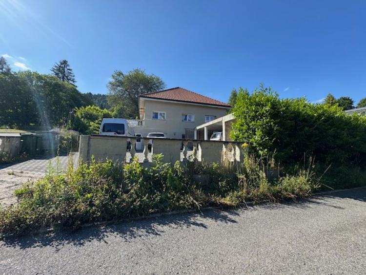 En exclusivité: 6 pièces en duplex + 3 pièces - Terrasses, couvert à voitures