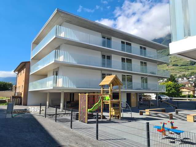Appartement moderne de 3.5 pièces avec vue sur les montagnes à Fully