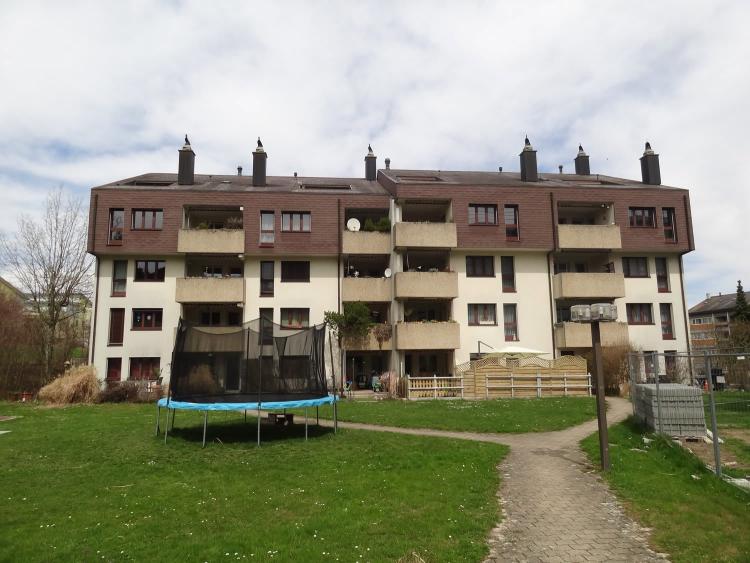 BEFRISTET 5.5-Zimmer-Familienwohnung im Amselwegquartier