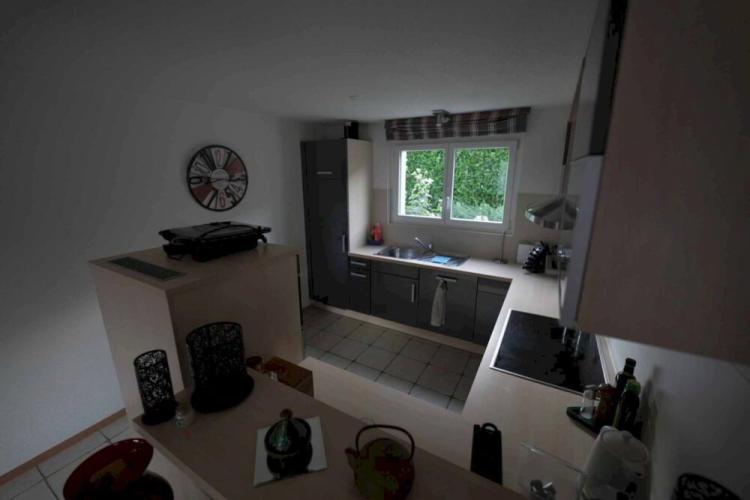 Superbe villa mitoyenne de 5½ pièces avec terrasse, jardin, garage et place de parc