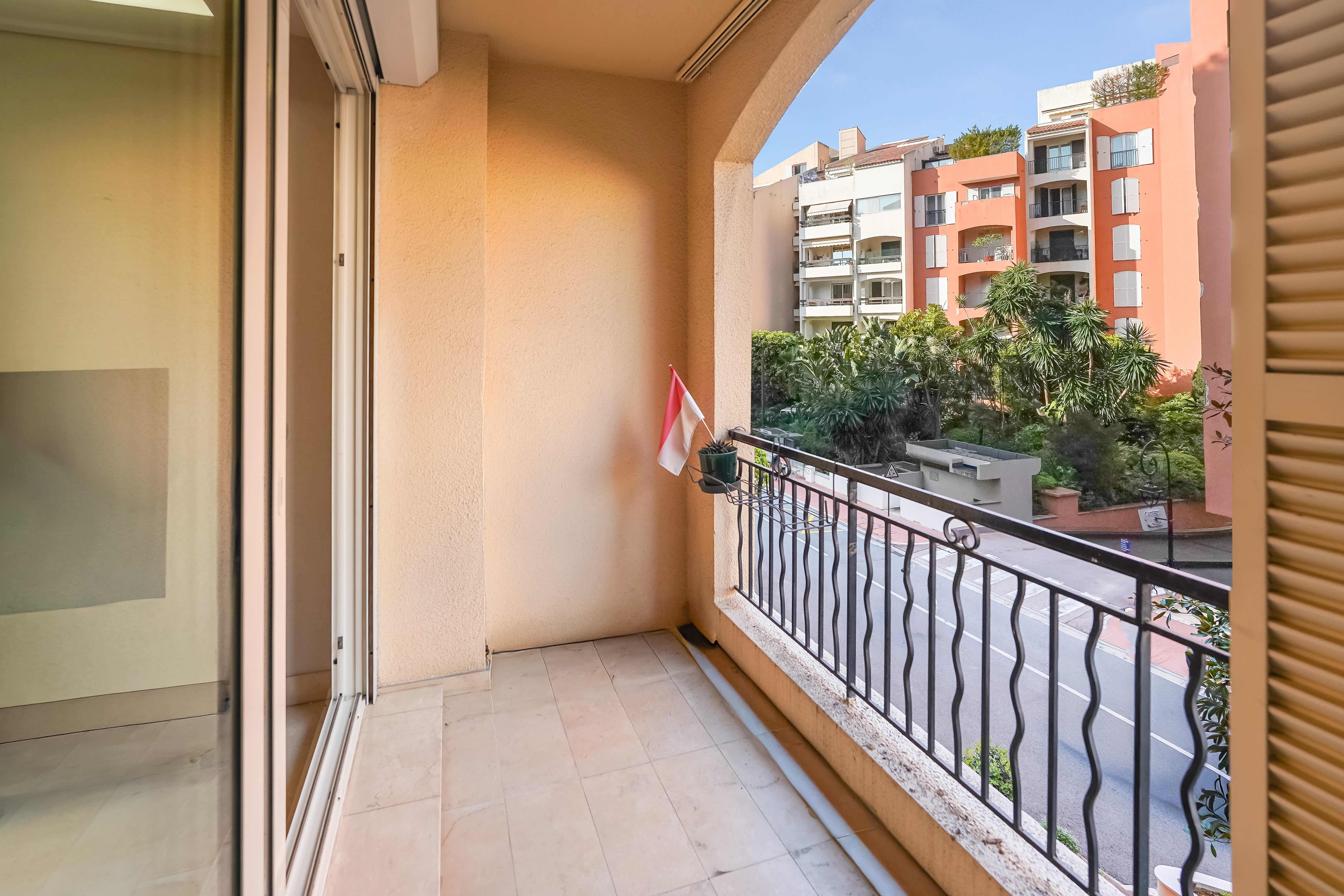 UMIOF_terrasse-bis-barnes-valeri-agency-monaco-1775828905.jpg