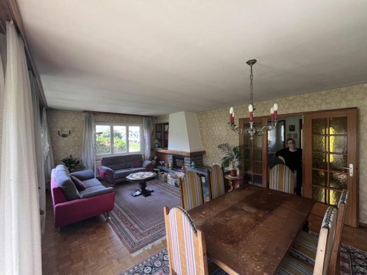 Spacieuse villa familiale avec grand jardin - Quartier résidentiel prisé sur le coteau