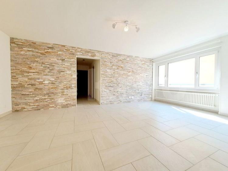 N8 - BOVERIE 6, Appartement de 3.5 pièces au centre de la ville