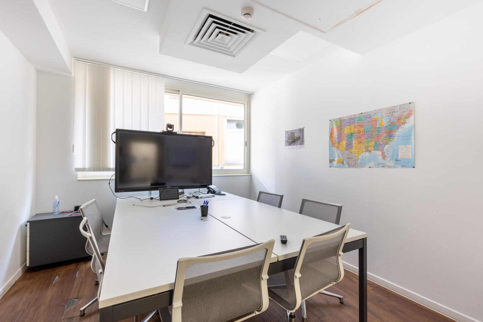 MAGNIFIQUE BUREAUX EN DUPLEX AVEC VUE MER
