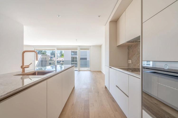 4,5 Zimmer neu mit einem großzügigen Balkon
