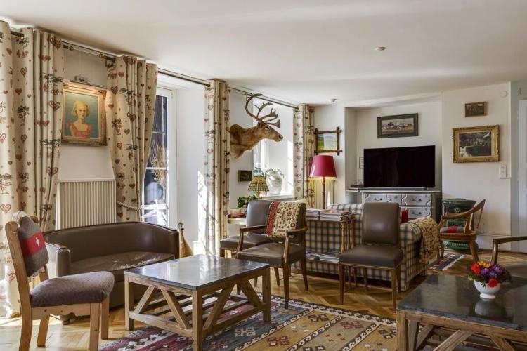 Das große Chalet von Bovets, renoviert mit dem Charme von einst, 14 Zimmer