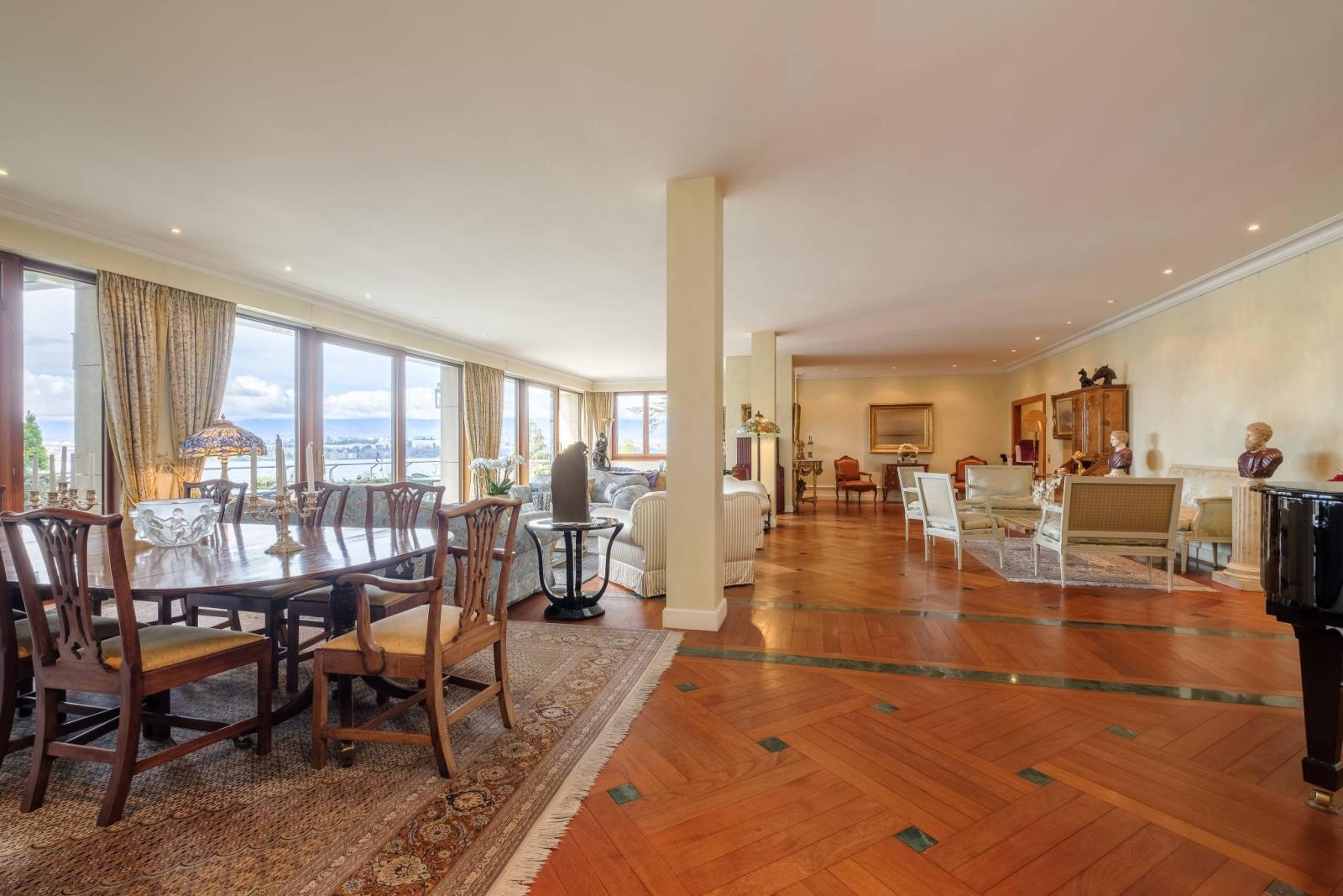 Magnifique appartement avec terrasse surplombant le lac