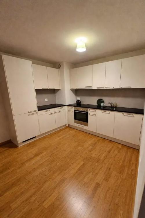 Appartement de 2.5 pièces au rez-inférieur