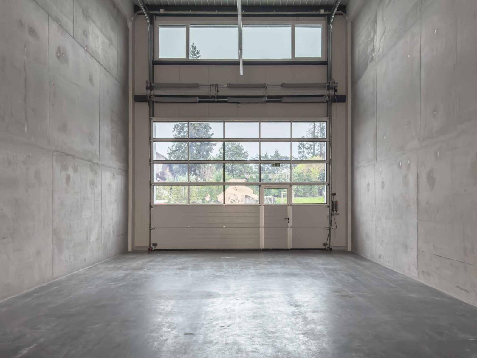 À Vendre : 3 Surfaces Industrielles modernes à Vernier