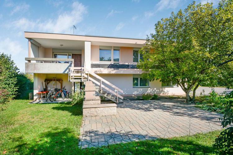 Charmante maison individuelle avec une vue dégagée