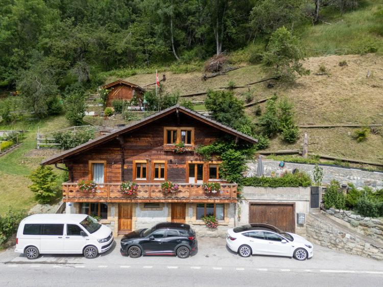 Chalet authentique au cœur du Val d’Anniviers – Mission