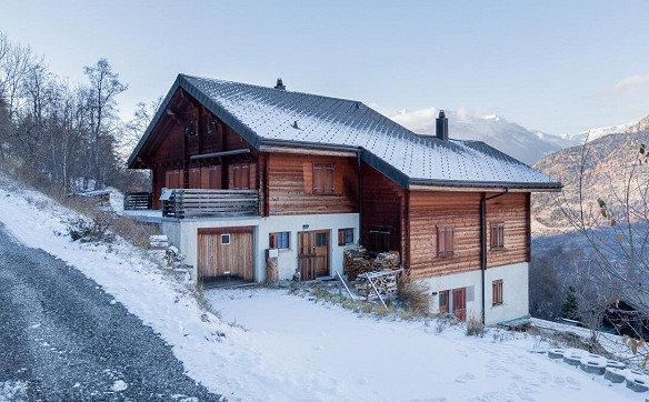 Doppelhaushälfte an ruhiger Lage in Eischoll mit toller Aussicht
