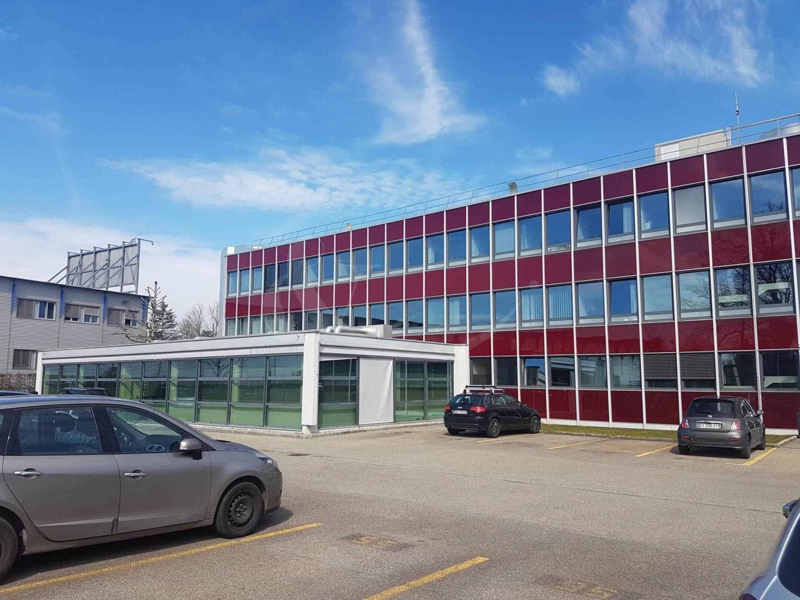 Bureaux 12m2 à deux pas de l’aéroport