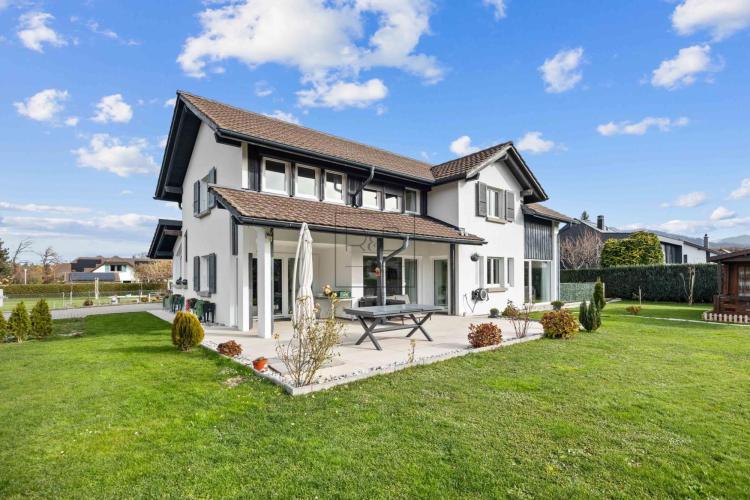 House for sale in Riaz, Switzerland