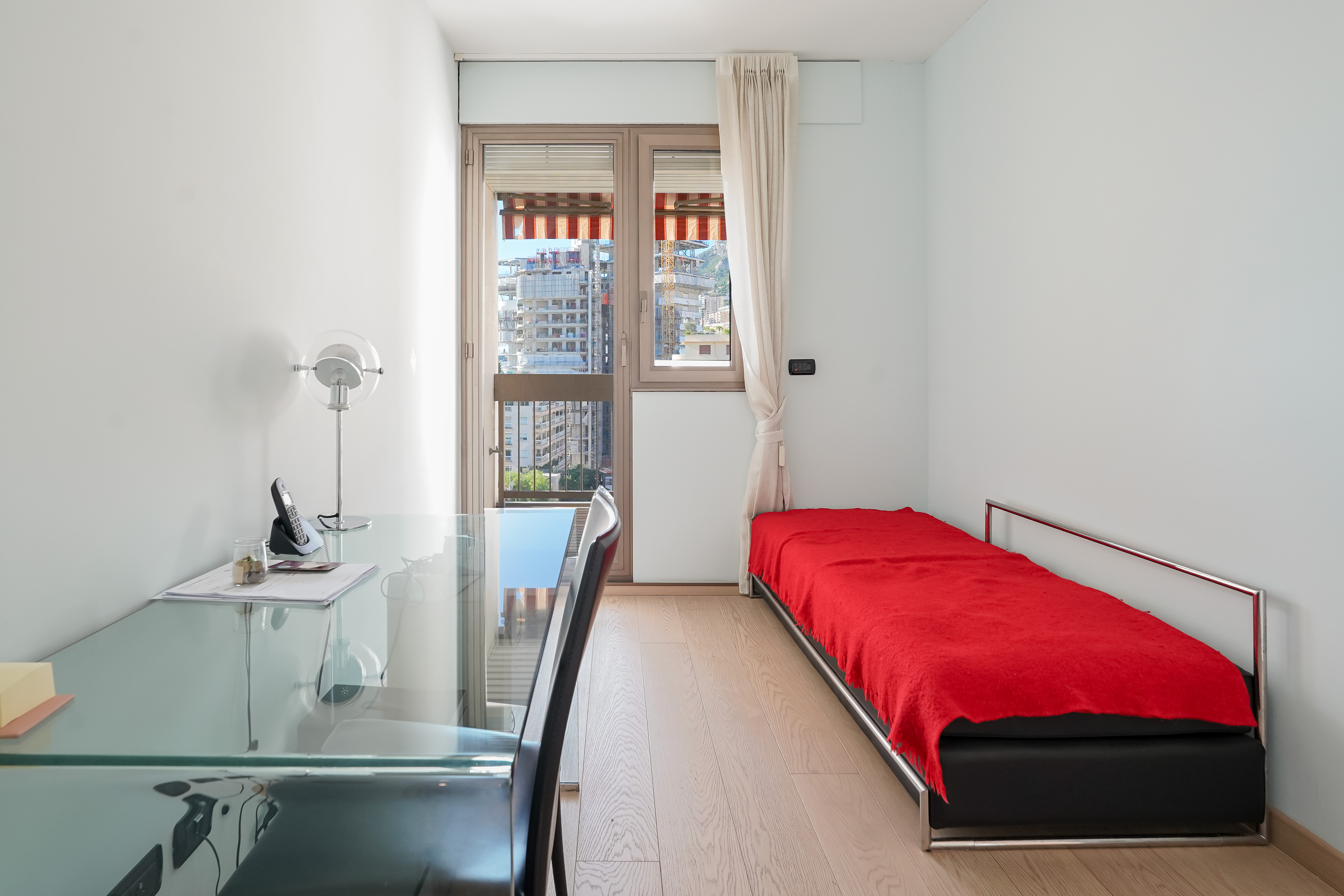 VPpB1_chambre-enfant-park-palace-barnes-valeri-agency-monaco-1763484903.jpg