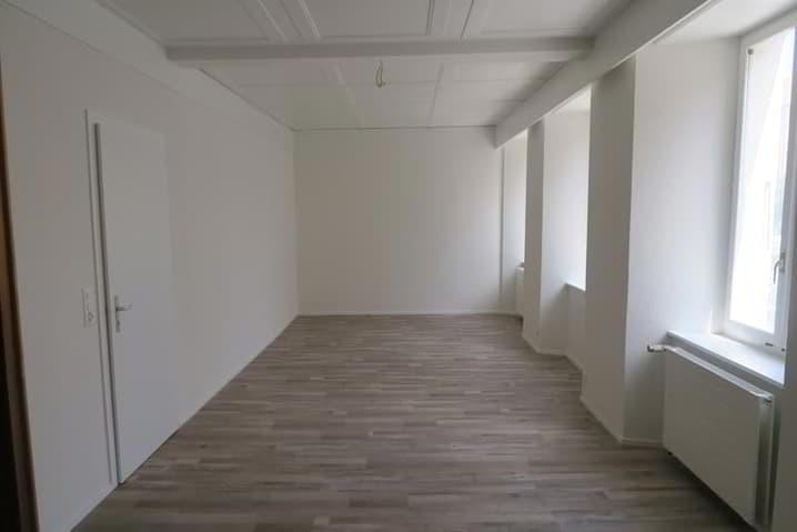 Bel appartement de 4 pièces en plein centre du Locle
