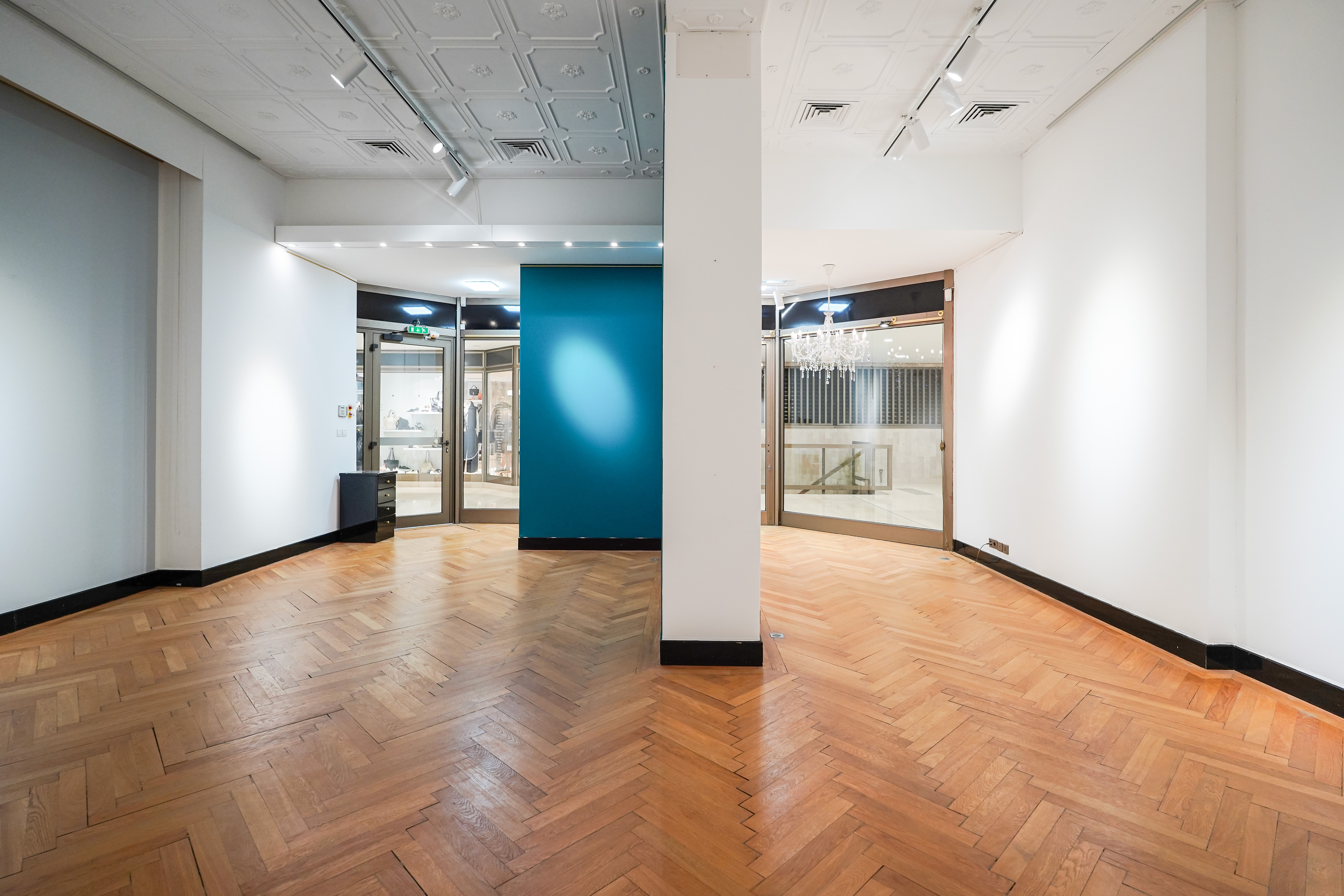 wBbUz_salle-exposition-2-1727364261.jpg