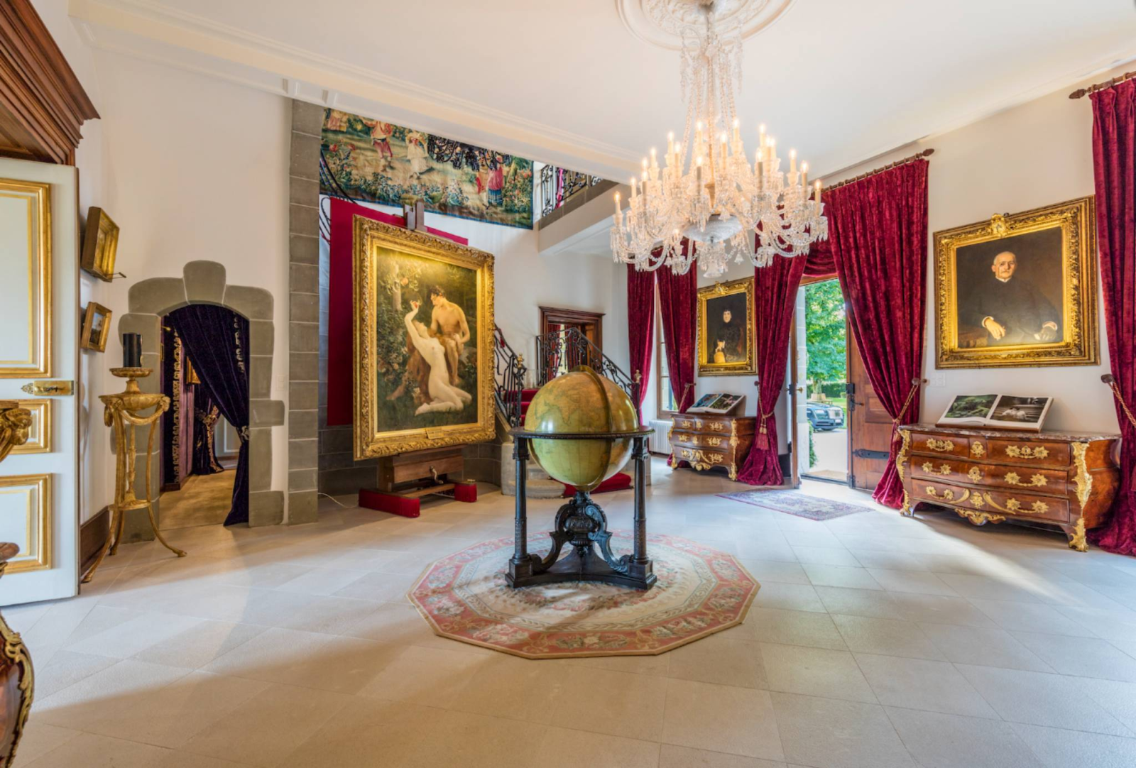 Château de Choully : L'Histoire et le Luxe au sommet de Genève