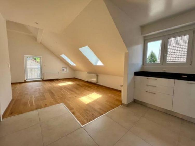 Appartement D - 2,5 pièces avec balcon et mezzanine - Cadre agréable à Couvet