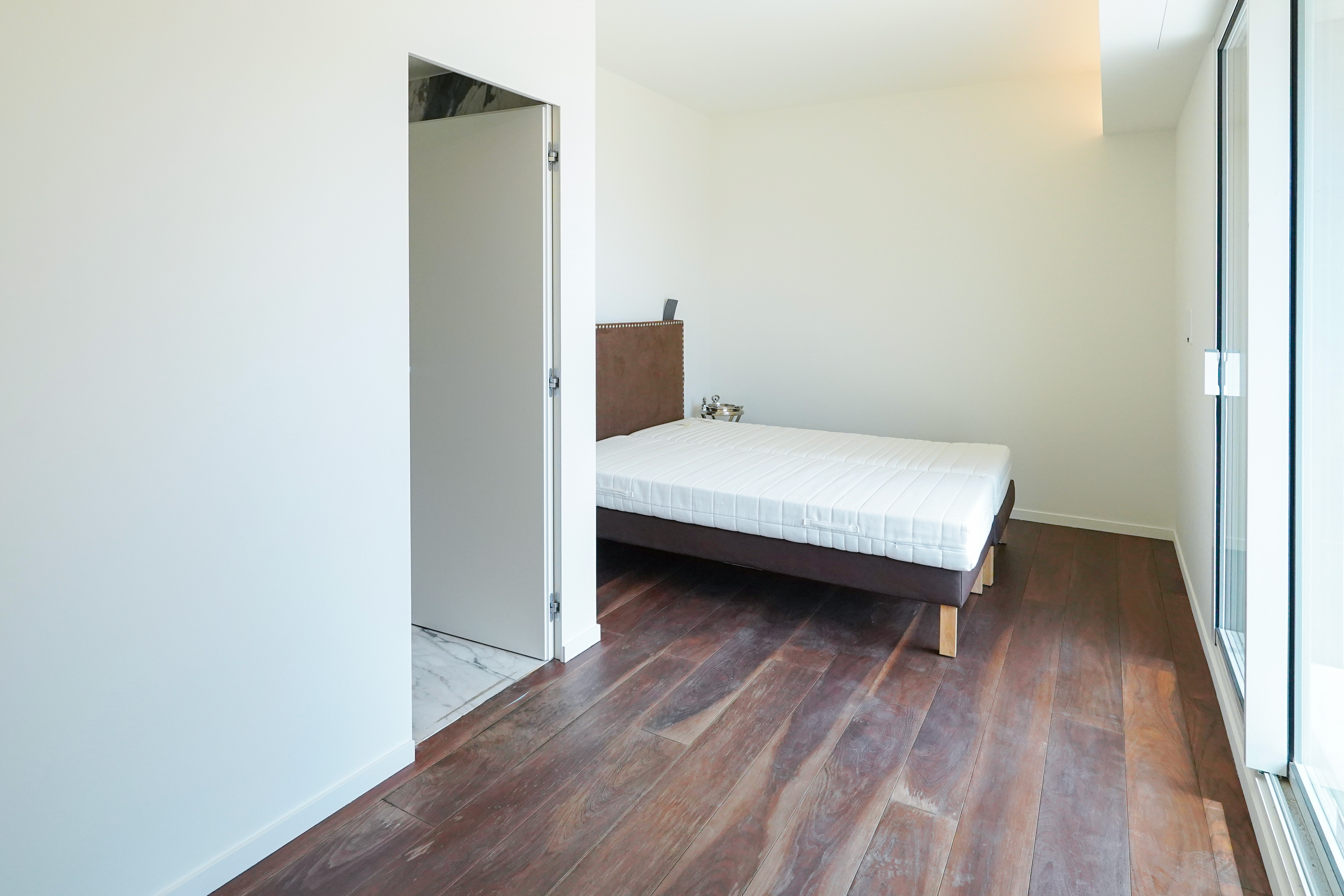 WcYWW_chambre-4-villa-annonciade-barnes-valeri-agency-monaco-1779292087.jpg