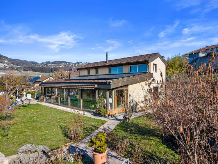 House for sale in Saint-Légier-La Chiésaz, Switzerland