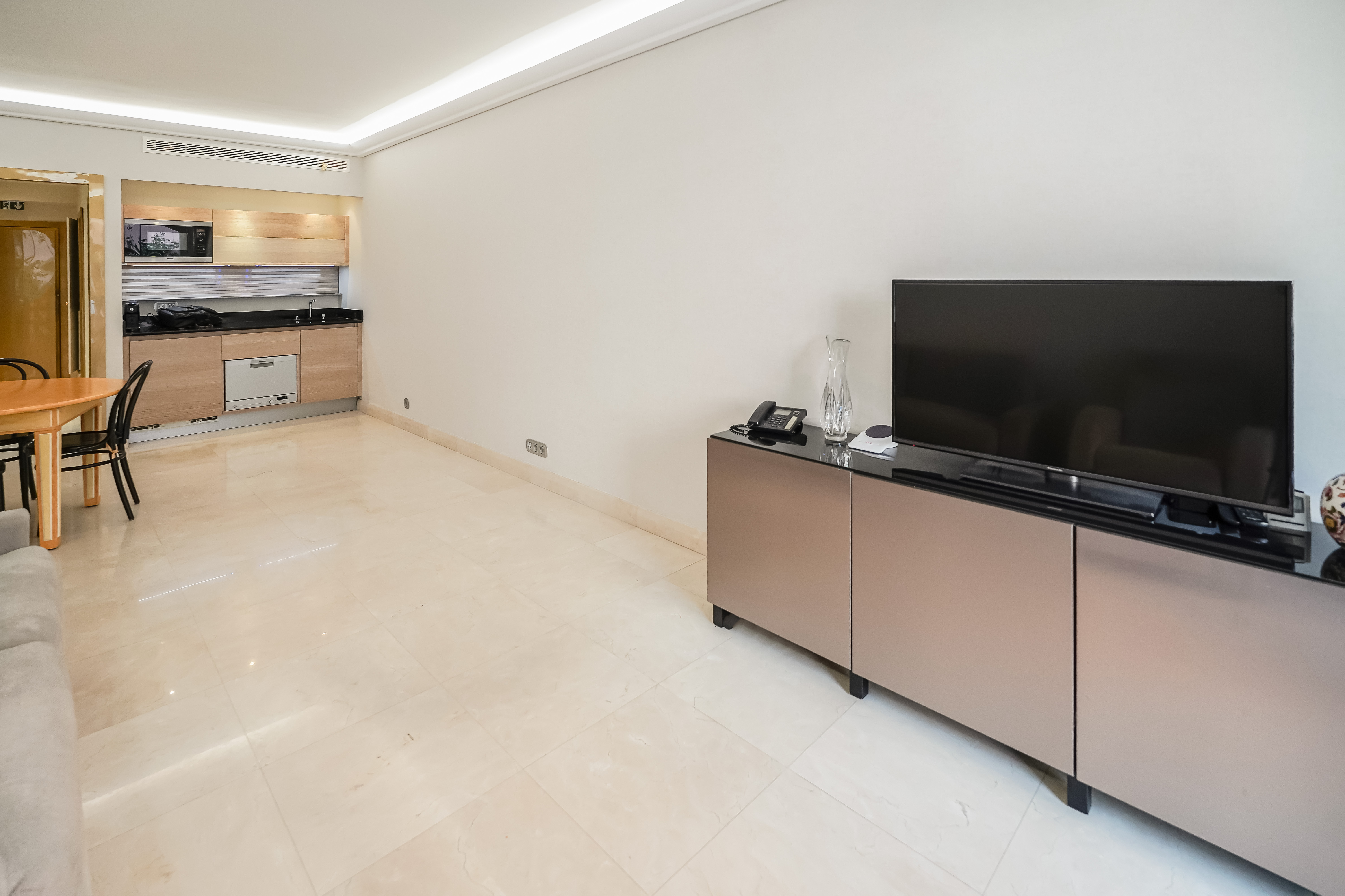 WOUmE_sejour-barnes-valeri-agency-monaco-1775828896.jpg