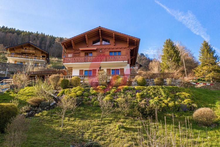 Chalet de 4.5 pièces à Crésuz avec vue panoramique !