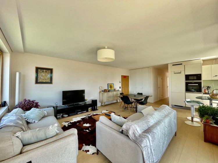 Prächtiges 5,5-Zimmer-Attikapartment mit Blick auf den Jura, ruhige Umgebung, Erdwärme