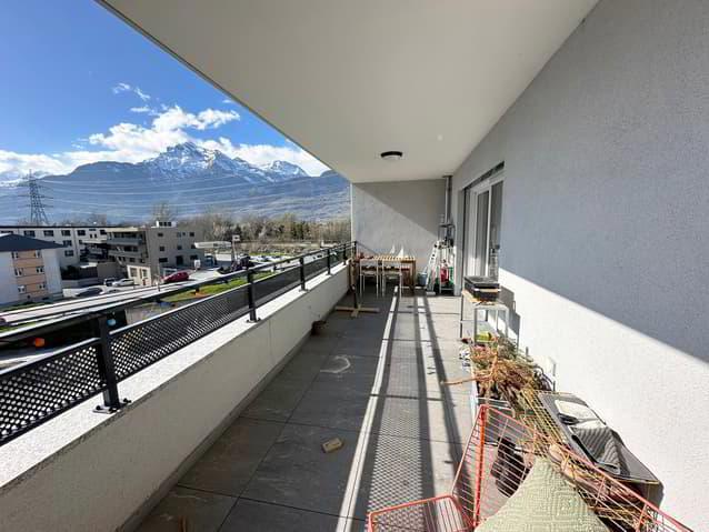 Aproz (Sion) - Appartement 2.5 pièces en attique avec balcon et place...