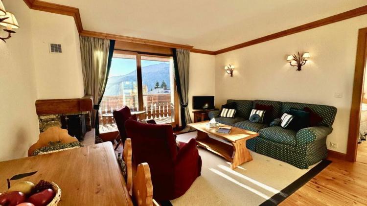 À LOUER À LA SEMAINE 2 1/2 pièces proche du centre de Crans