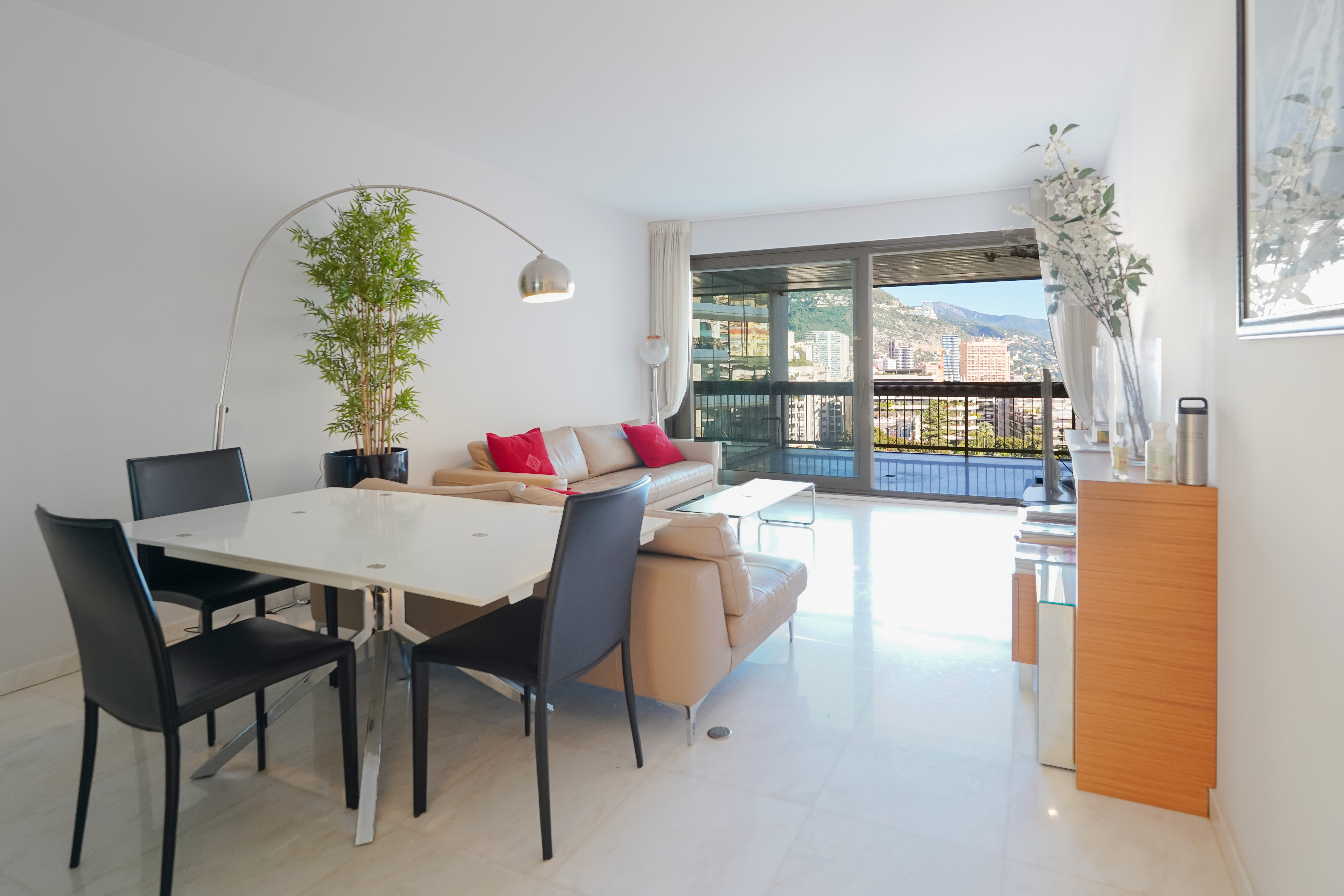 x1Cr9_se-jour-2park-palace-barnes-valeri-agency-monaco-1763484924.jpg