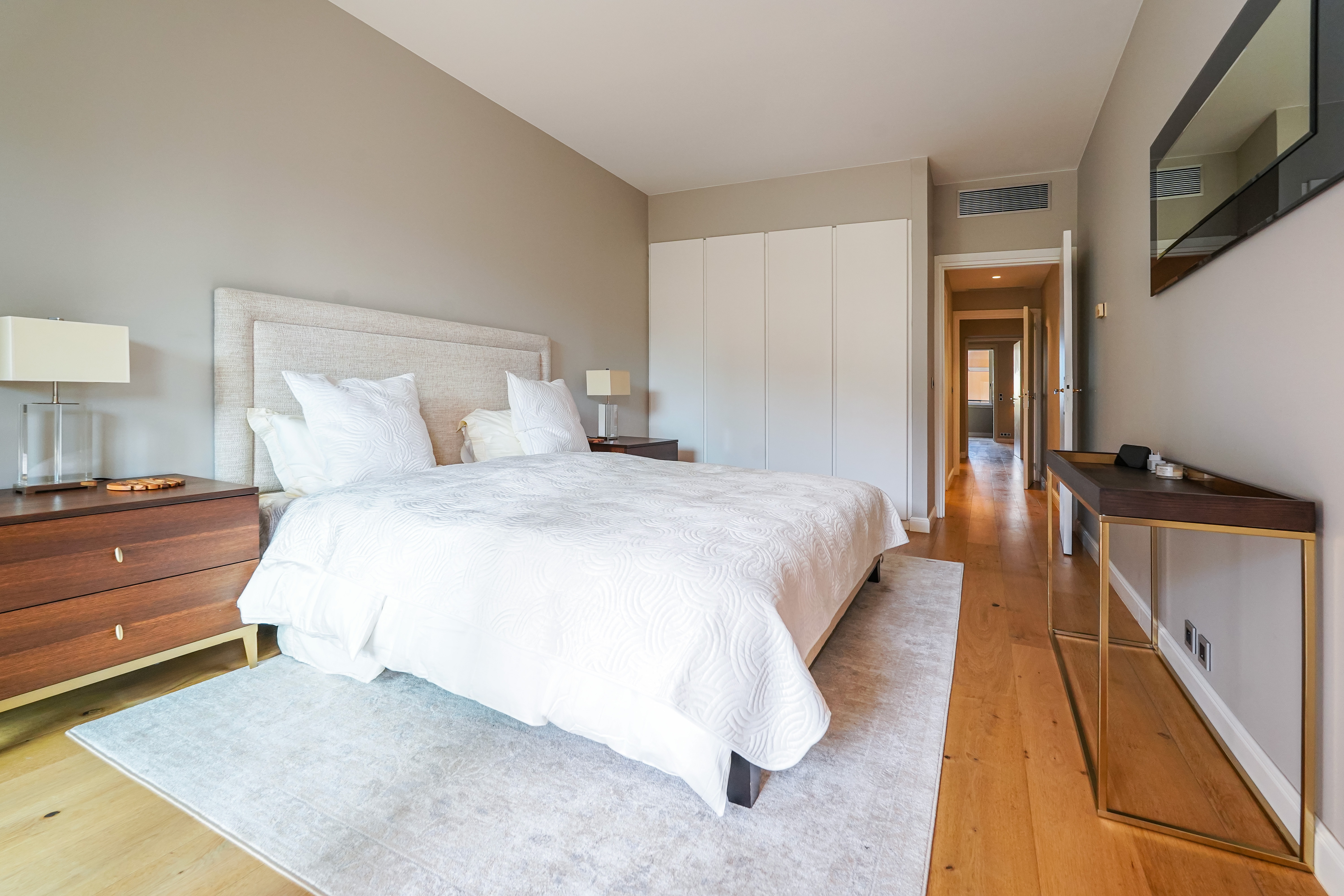 X5O4q_chambre-1bis-barnes-valeri-agency-monaco-1776689945.jpg