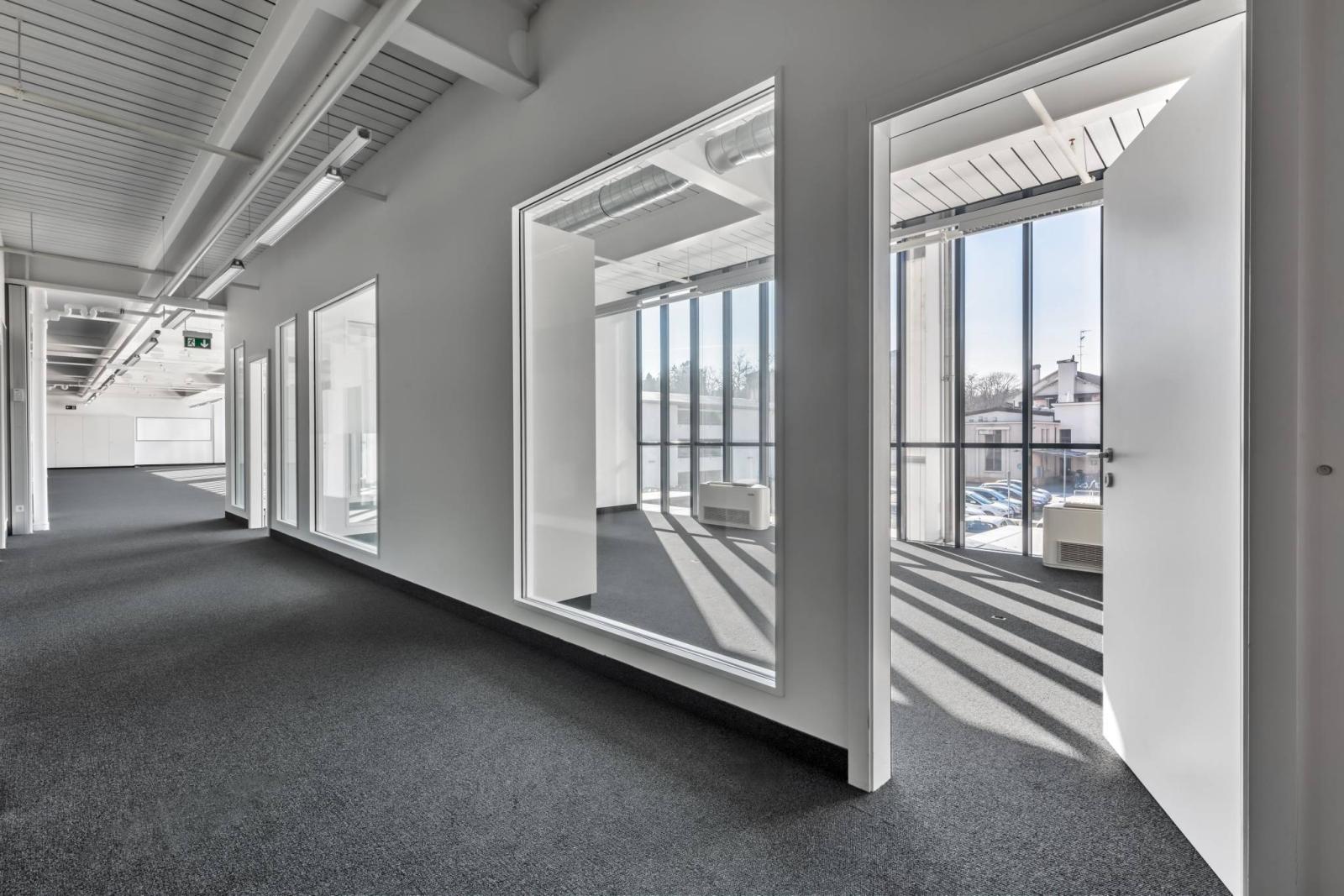 Bureaux équipés d'environ 6'000 m2 DIVISIBLES à Versoix