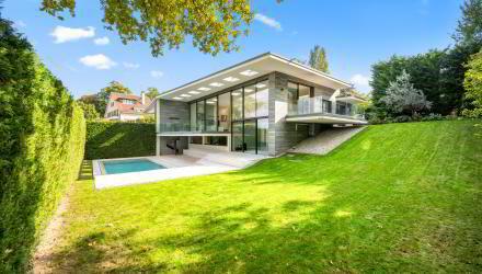 Villa contemporaine d’exception, vue et accès privé au lac,rive gauche