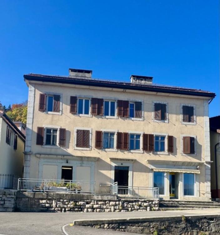 En exclusivité - Immeuble mixte au coeur des Ponts-de-Martel - CHF 800'000.-