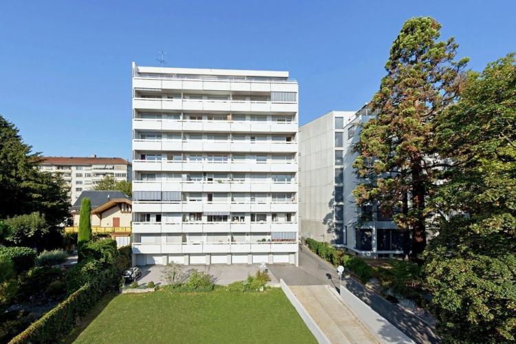 Appartement en attique avec grande terrasse