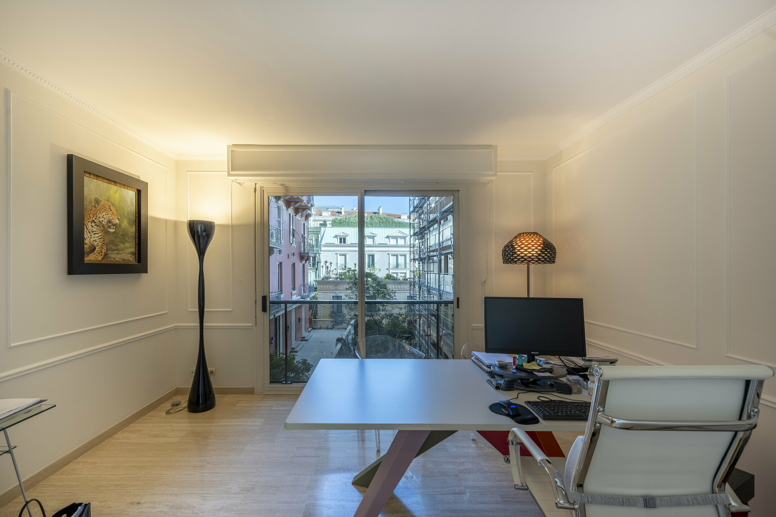 xqCfH_montaigne-studio-1675183844.jpg