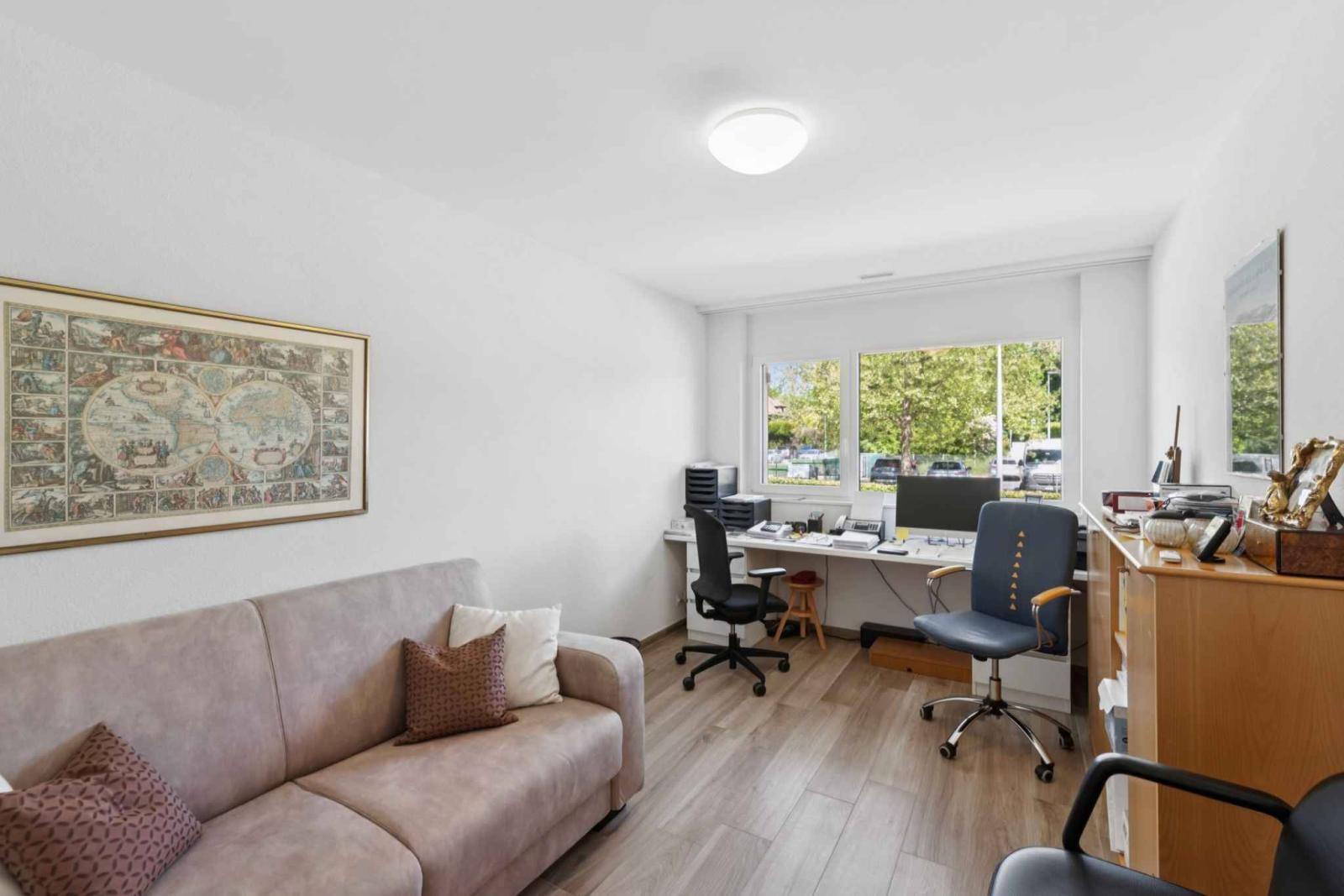 En exclusivité ! Immeuble mixte divisé en deux logements de plain-pied