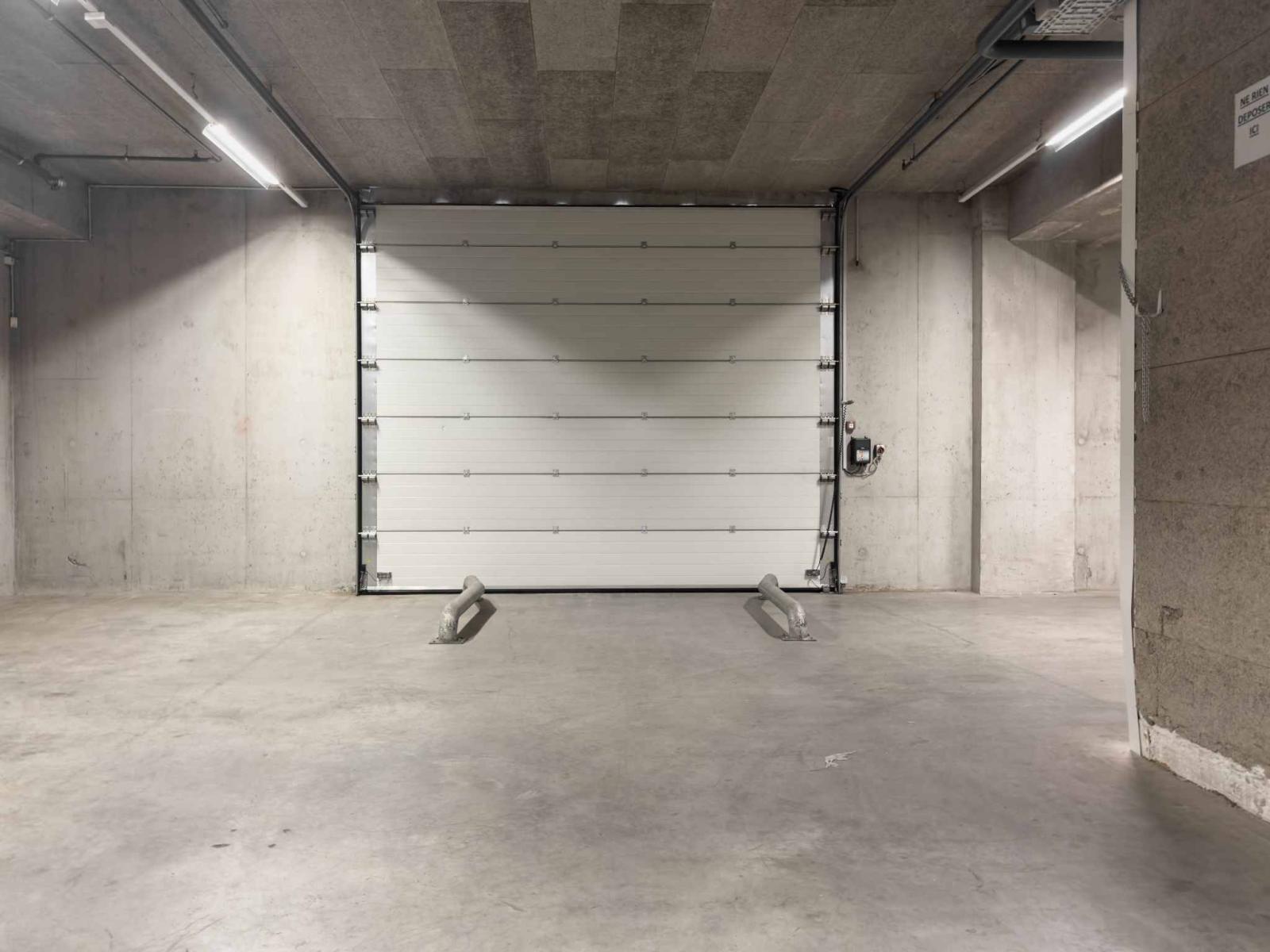 Magnifique dépôt Logistique de 1'000m² avec Quais de Déchargement