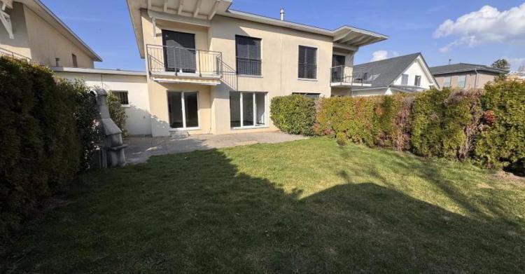 Maison contiguë 6.5 pièces