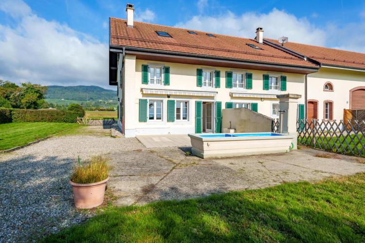House for sale in Gilly, Switzerland