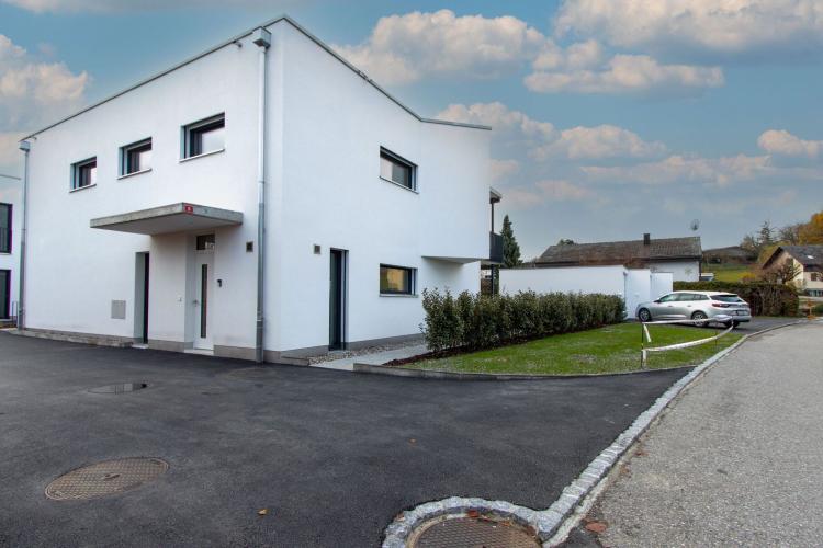 Maison neuve moderne de 7.5 pièces à Ponthaux - Elégance & confort