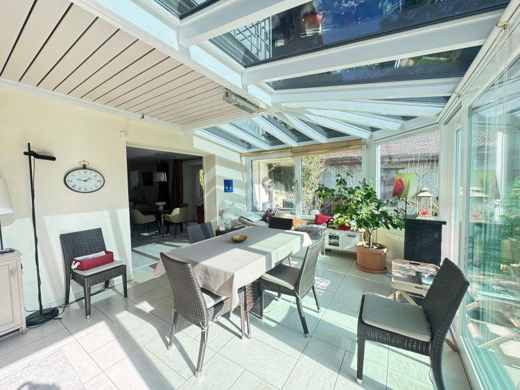 Im Herzen des Dorfes Eclépens, zu vermieten wunderschöne 210 m2 Wohnung