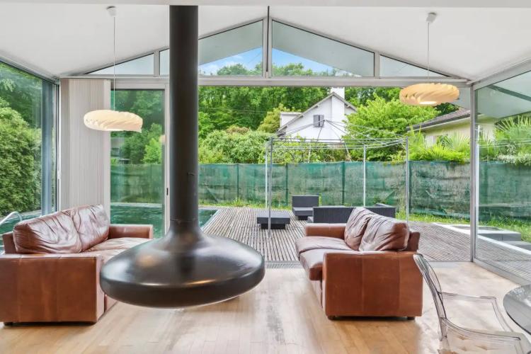 Modern detached house with garden in Vessy