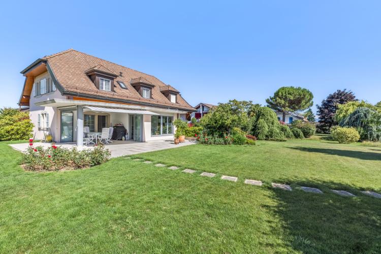 Maison familiale d'exception avec piscine intérieure