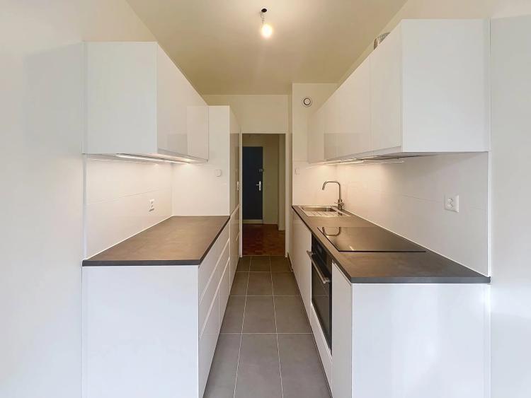 Appartement rénové 3 pièces (possible 4)